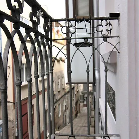 Διαμέρισμα En Rua Alta, Apartamento Para Siete Personas