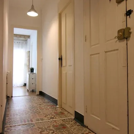 Διαμέρισμα En Rua Alta, Apartamento Para Siete Personas Βίγκο